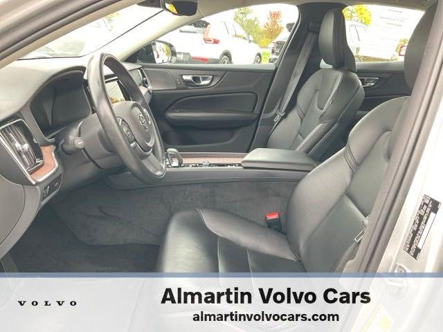 2022 volvo s60 b5 awd momentum