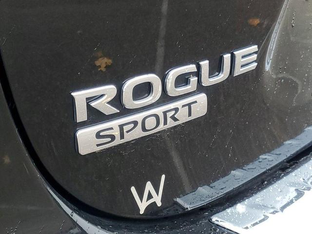2022 nissan rogue sport sv