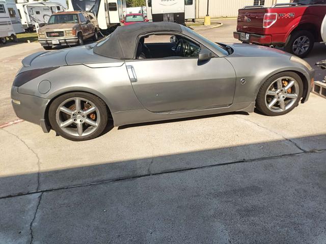 2005 nissan 350z grand touring