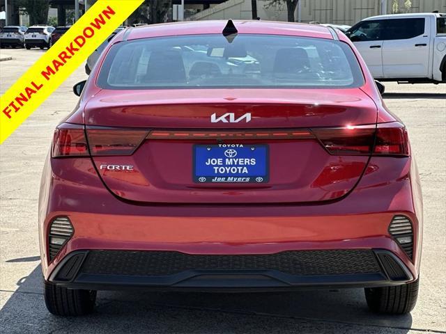 2022 kia forte lxs