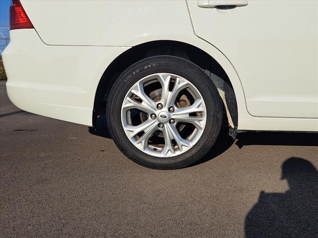 2012 ford fusion se