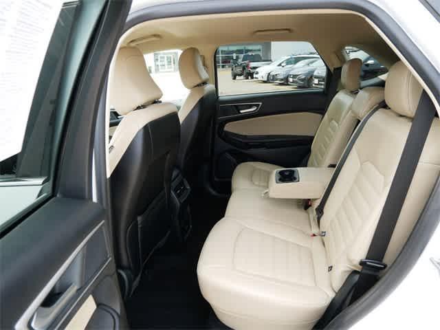 2022 ford edge sel