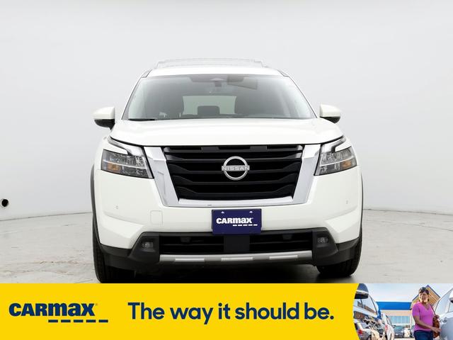 2023 nissan pathfinder sl