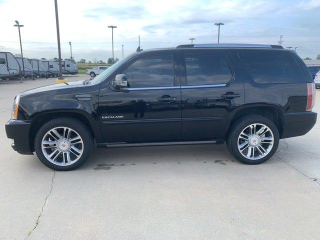 used 2013 cadillac escalade awd premium lennox, sd 57039 for sale in lennox, south dakota