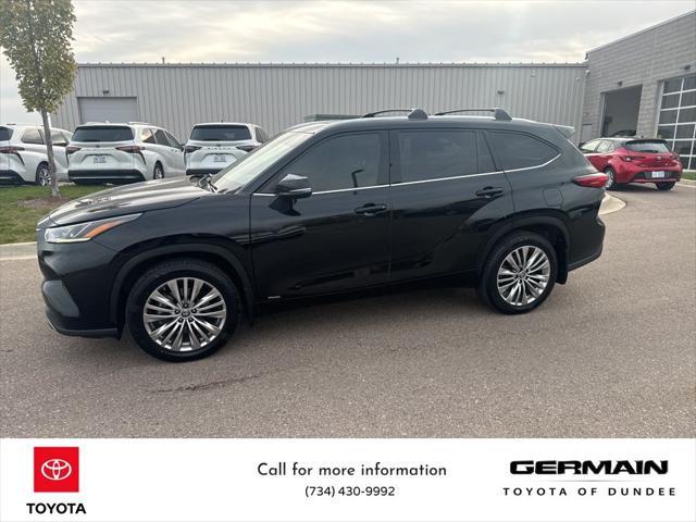 2022 toyota highlander hybrid platinum