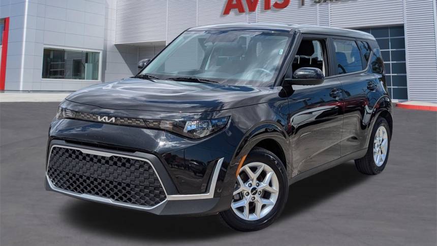 2023 kia soul lx