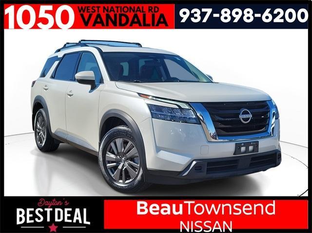 2022 nissan pathfinder sv