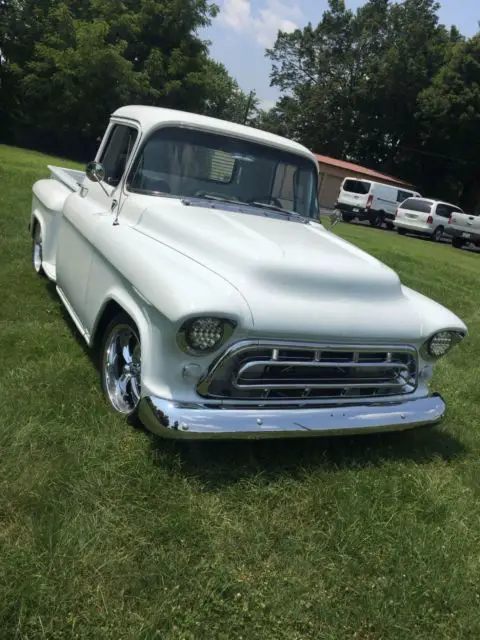1957 chevy 3100 show truck