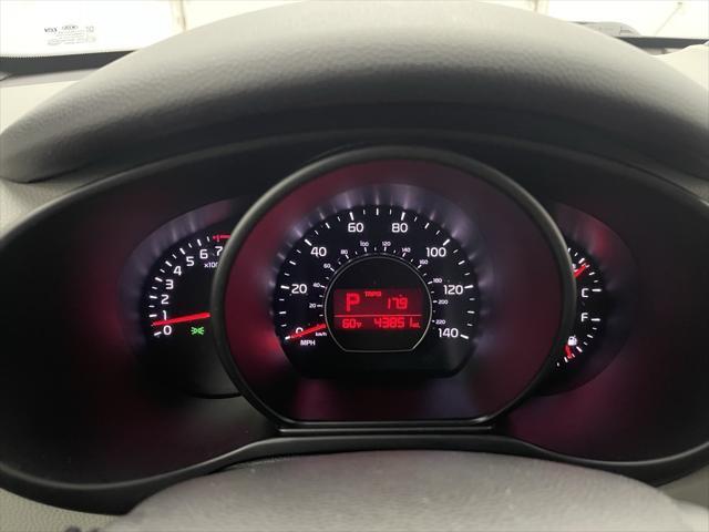 2016 kia soul base