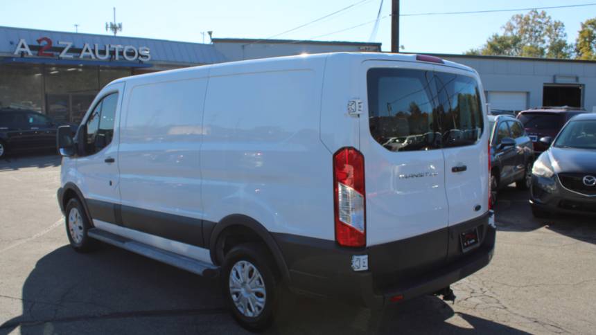2018 ford transit 250