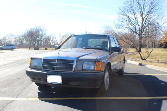 1989 mercedes-benz 190e 2.6 low mileage 90,000