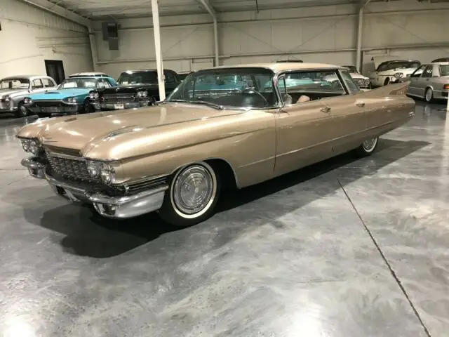 1960 cadillac sedan deville flat top very desirable color combo!!