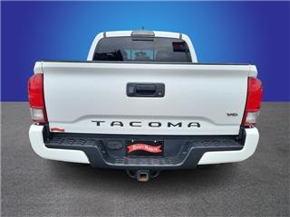 2017 Toyota Tacoma trd off-road