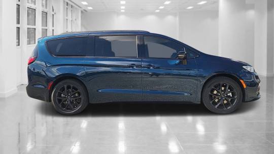 2025 Chrysler Pacifica