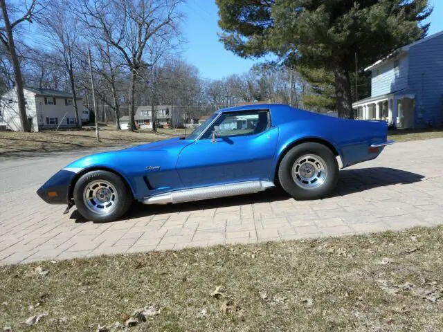 1973 chevrolet corvette coupe l-82 350 4-speed 73 no-reserve auction