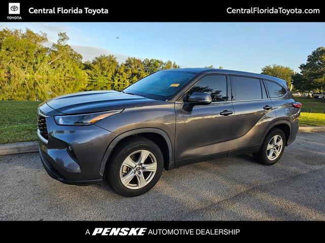 2022 toyota highlander hybrid le