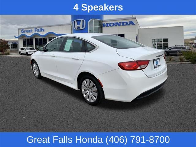 2015 chrysler 200 lx