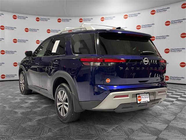 2023 nissan pathfinder sl