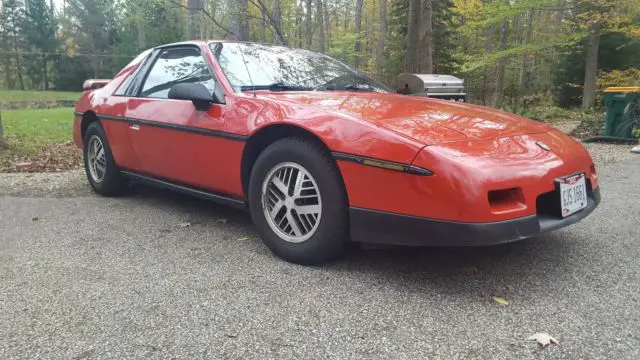 red 2.5 i4 5 speed 88k daily driver