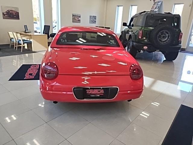 2002 ford thunderbird base