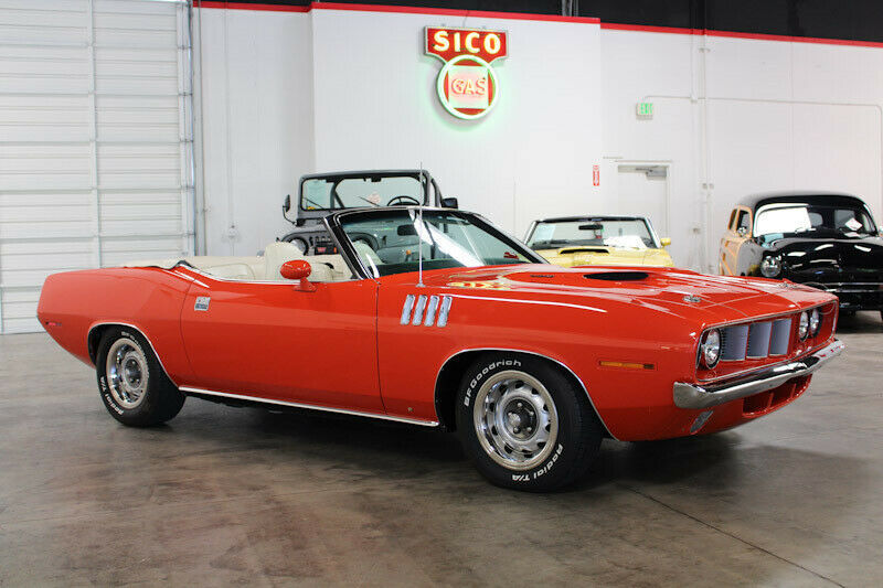 1971 plymouth cuda 78224 miles tor red ( hemi orange ) convertible