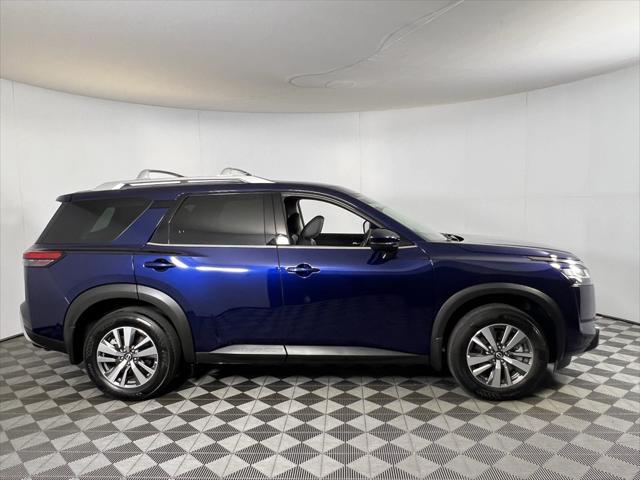 2022 nissan pathfinder sl 2wd