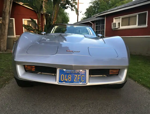 1980 corvette - silver - see videos