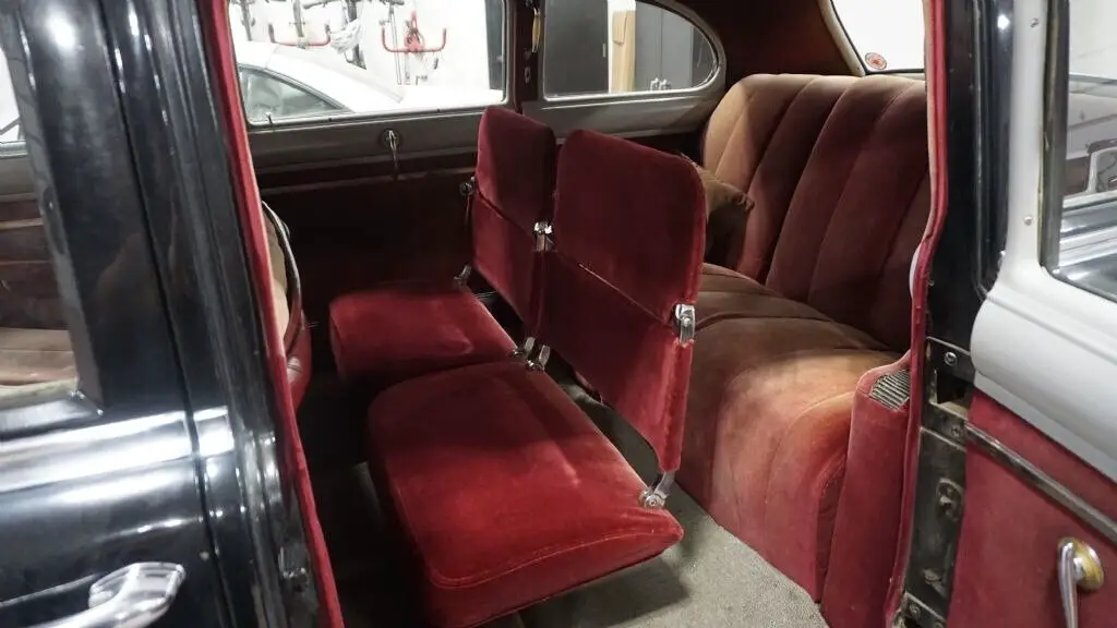 1950 chrysler windsor 6 cylinder 4-speed suicide doors mostly original