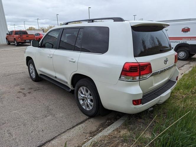 2019 toyota land cruiser base in bar nunn, wyoming