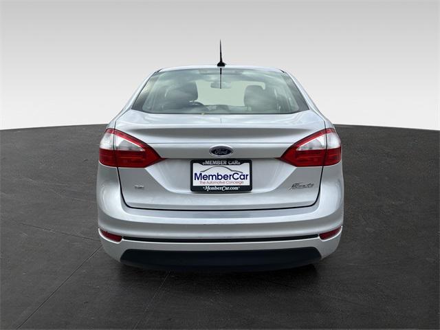 2019 ford fiesta se