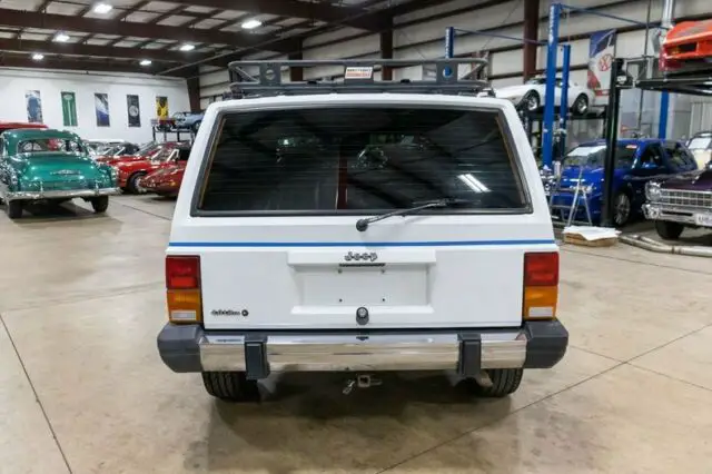 1990 jeep cherokee pioneer 142758 miles white suv 4.0l i6 4-speed automatic
