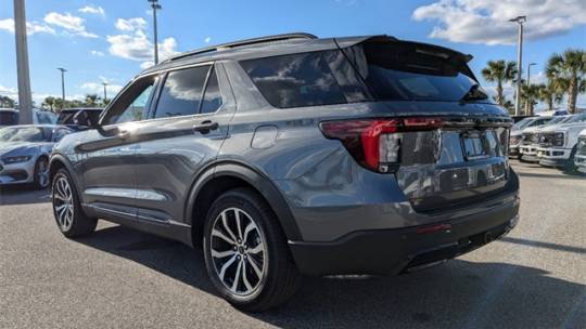 2025 Ford Explorer