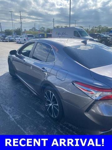 2019 toyota camry l