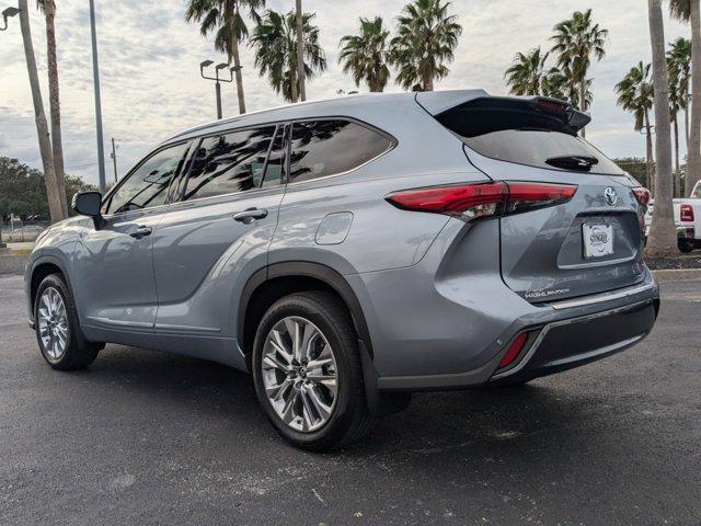2021 toyota highlander limited