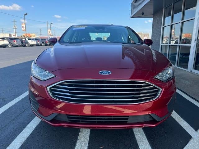 2019 ford fusion se