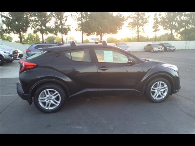 2021 toyota c-hr le