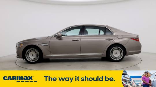 2022 Genesis G90