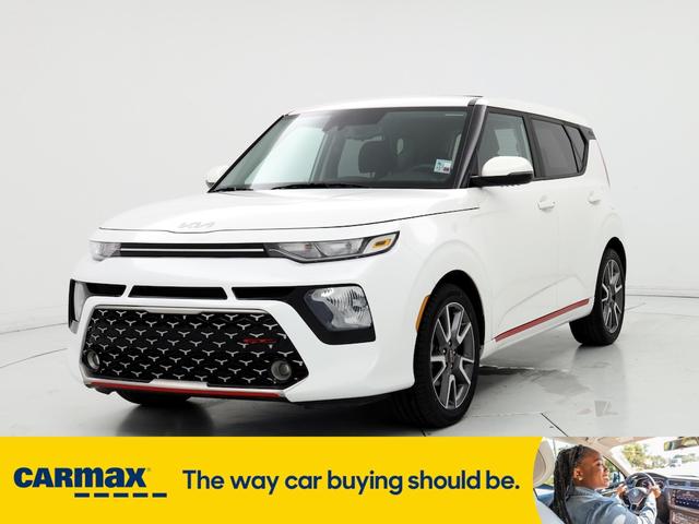 2022 kia soul gt-line
