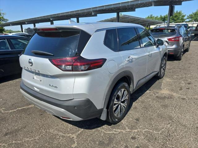 2021 nissan rogue sv