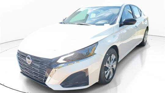 2025 Nissan Altima