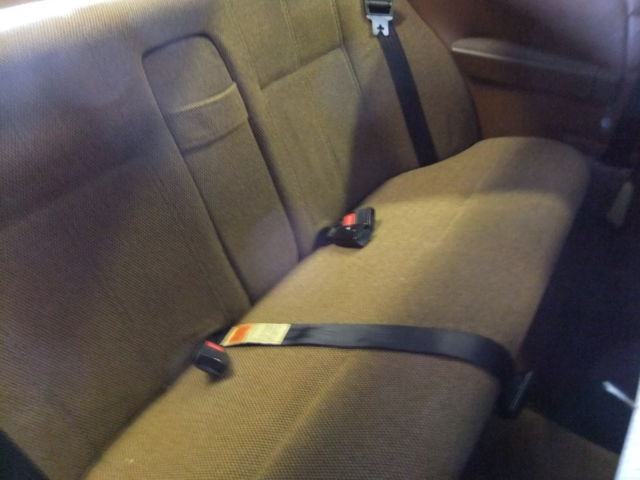 1982 volvo 242 dl sedan 2-door 2.1l