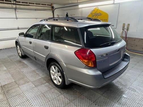 2007 subaru outback in northwoods, illinois