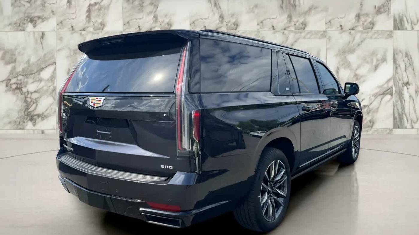 2022 cadillac escalade esv sport