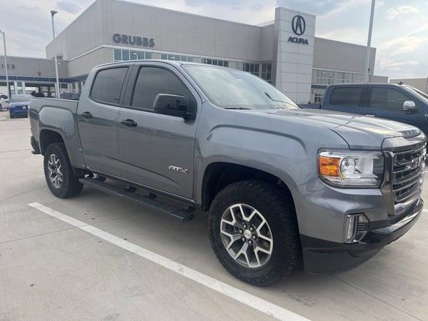 2022 gmc canyon in chicago, illinois