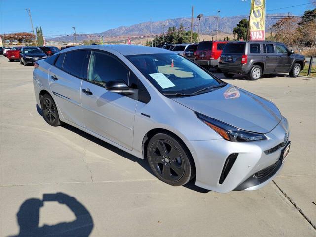 2022 toyota prius l