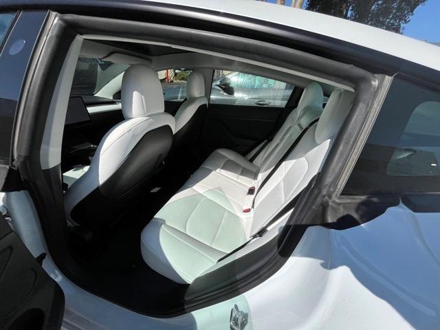 2022 tesla model 3 base