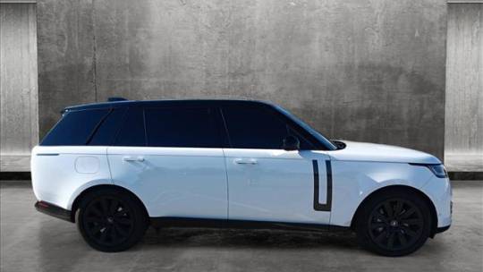 2023 land rover range rover p400 se lwb