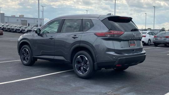 2025 Nissan sv