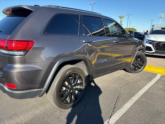 2021 jeep grand cherokee laredo