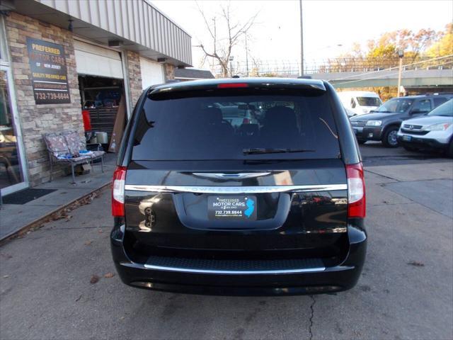 2015 chrysler town & country touring